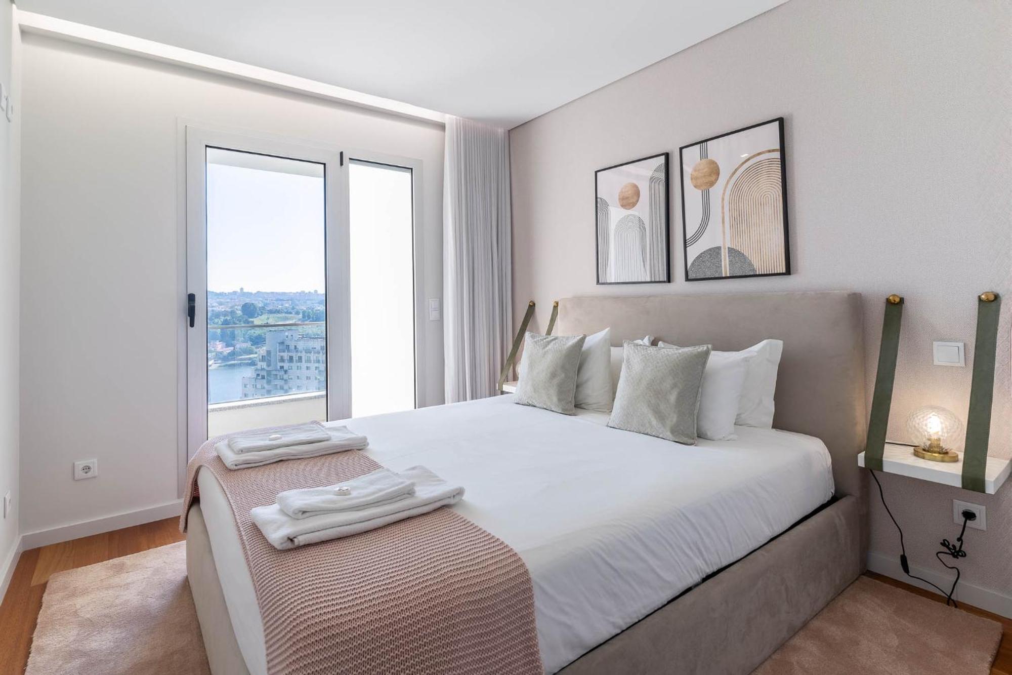 Porto & Douro Vista Apartments By Inviting Valbom  Экстерьер фото